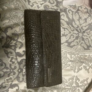 Clutch. Lots of pockets